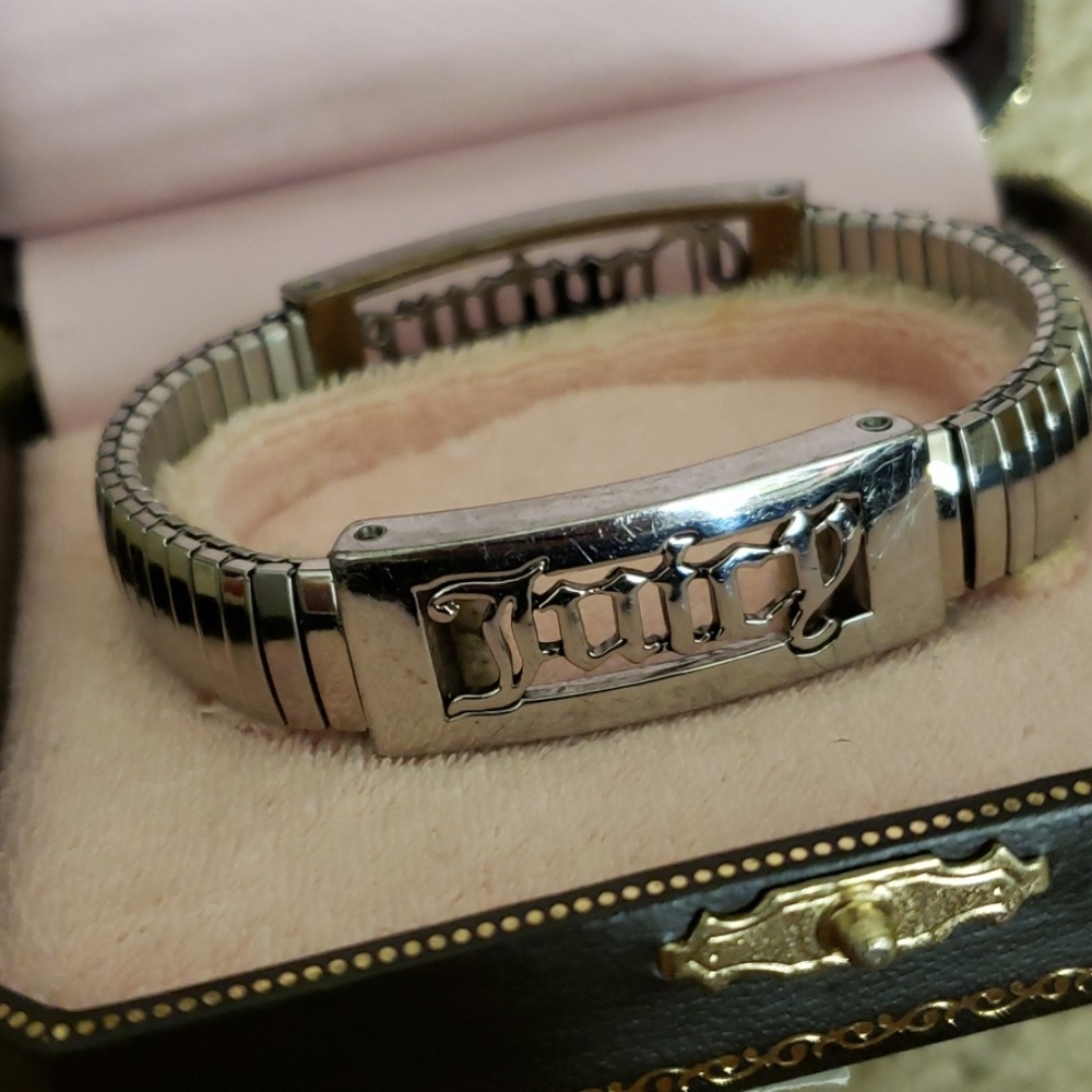 Juicy Couture stretch Bracelet